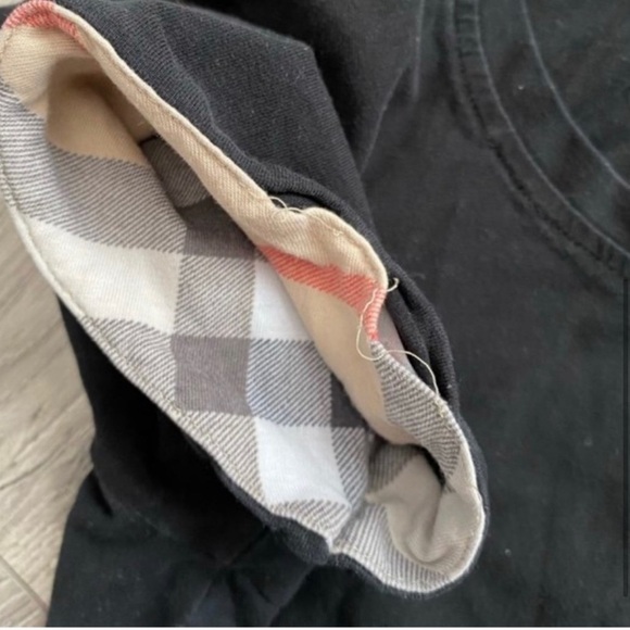 Authentic Burberry Cuff Tee - Picture 4 of 5